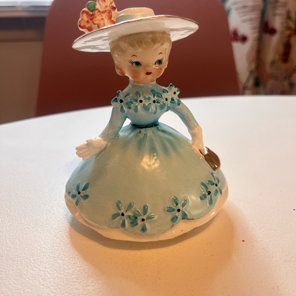Napco figurine vintage